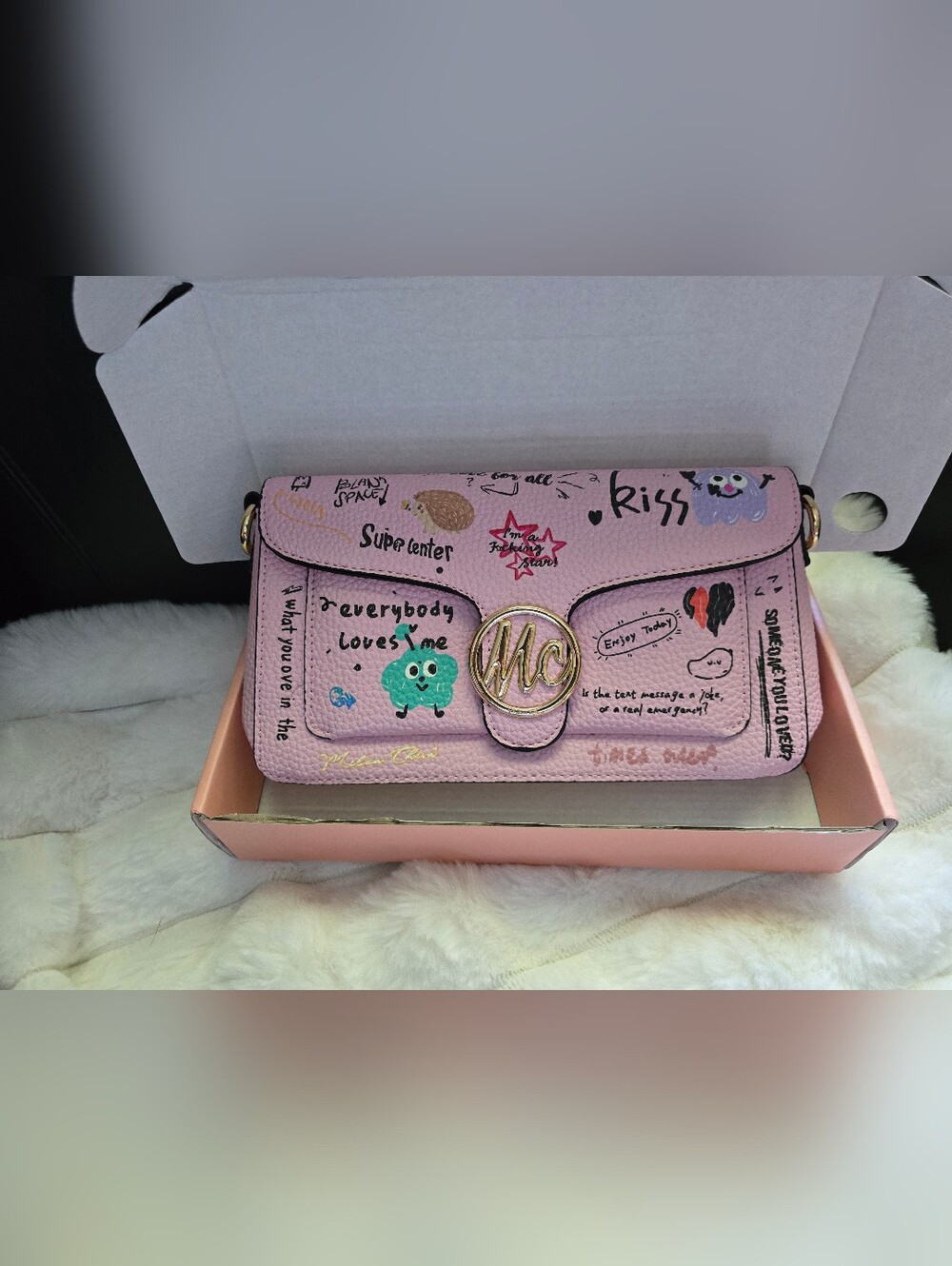 New! Gorgeous MILAN CHIVA graffiti Pink Purse